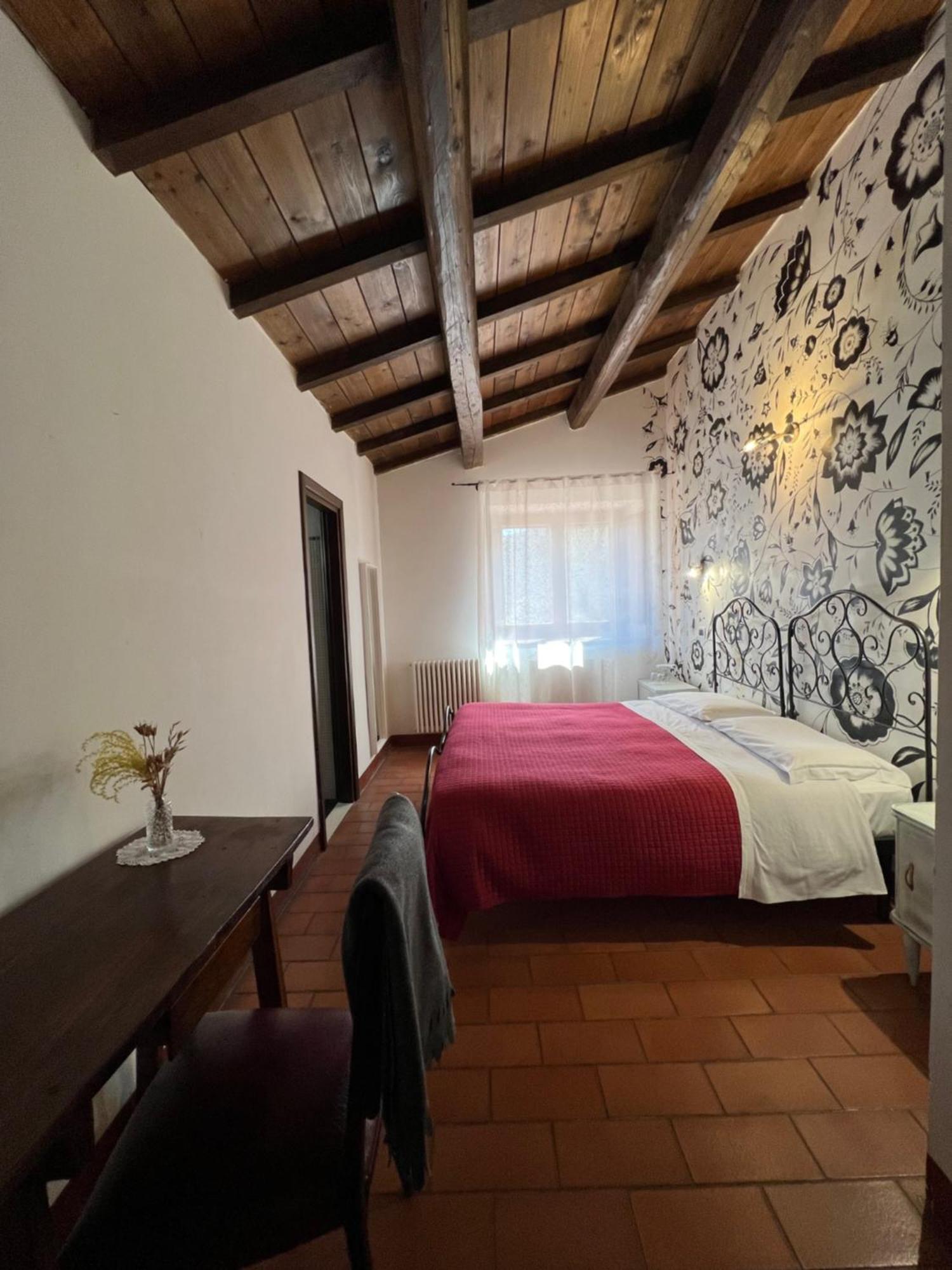 Locanda Sul Lago Санто-Стефано-ди-Сессанио Экстерьер фото