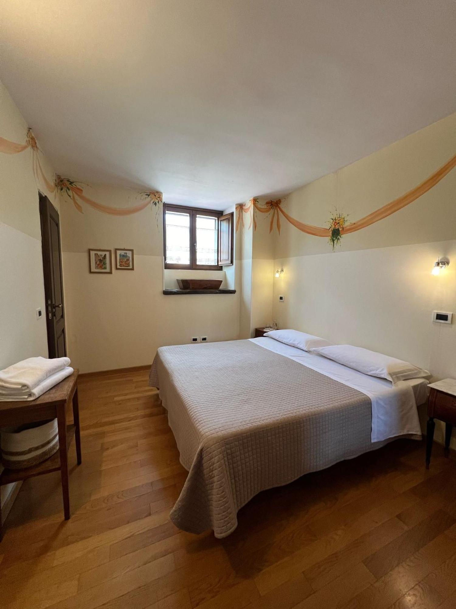 Locanda Sul Lago Санто-Стефано-ди-Сессанио Экстерьер фото