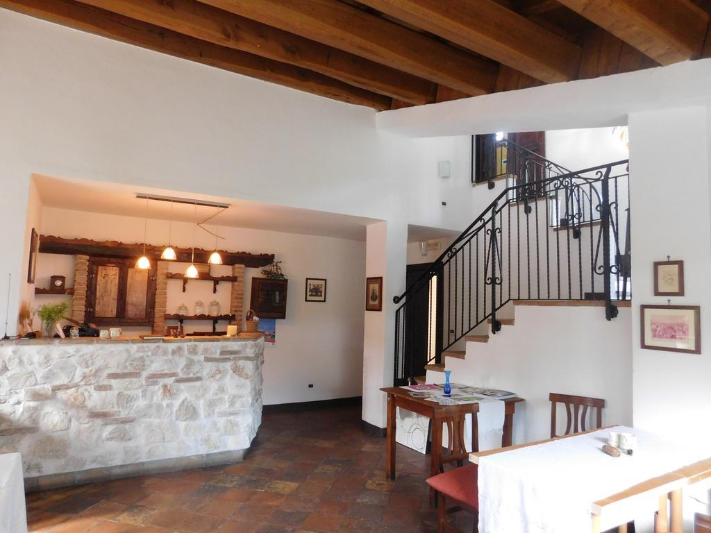 Locanda Sul Lago Санто-Стефано-ди-Сессанио Экстерьер фото